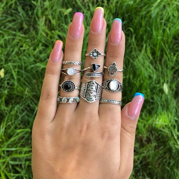 10 pcs Gothic Ring Set, Hippie Rings, Punk Ring, Vintage Rings for Women, Black - Picture 2 of 3